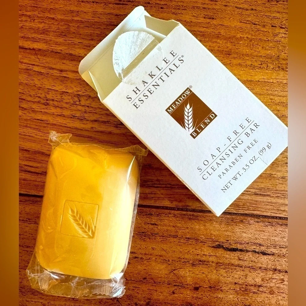 NIB Shaklee Essentials Soap Free Cleansing Bar Paraben Free / 3.5 oz